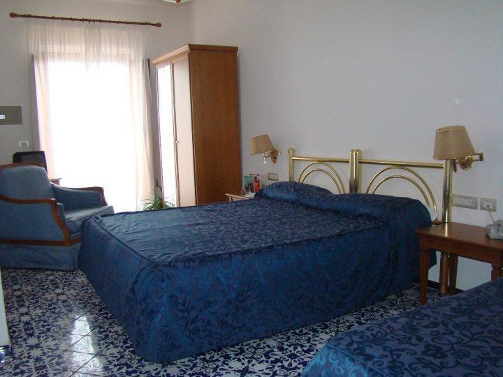 Hotel Zi'Ntonio Scala Kamer foto