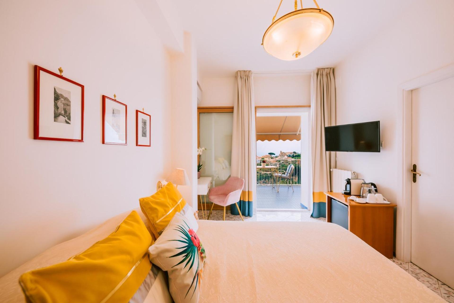 Hotel Zi'Ntonio Scala Buitenkant foto