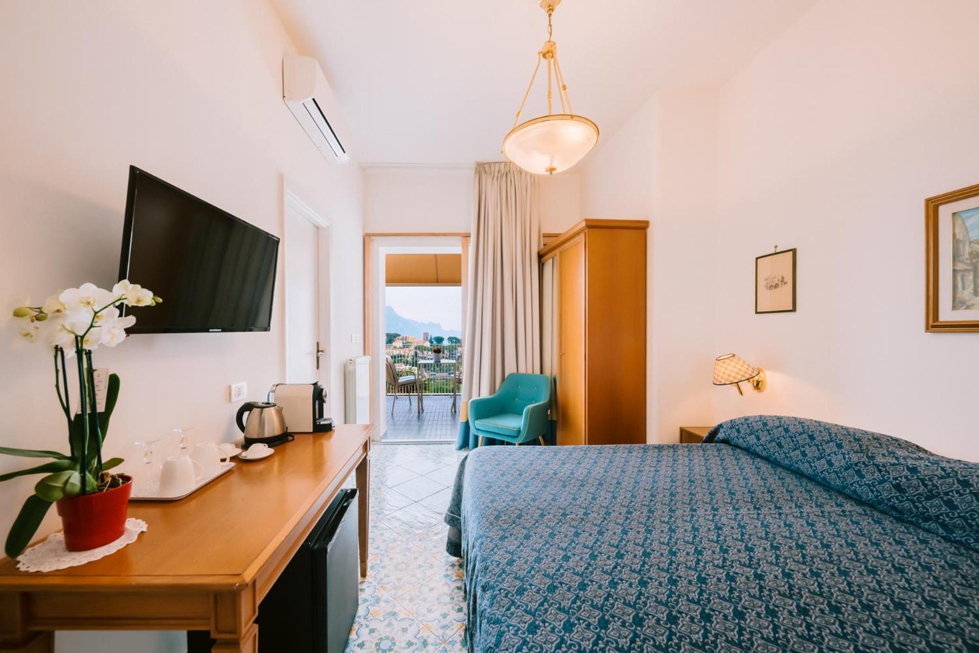 Hotel Zi'Ntonio Scala Buitenkant foto