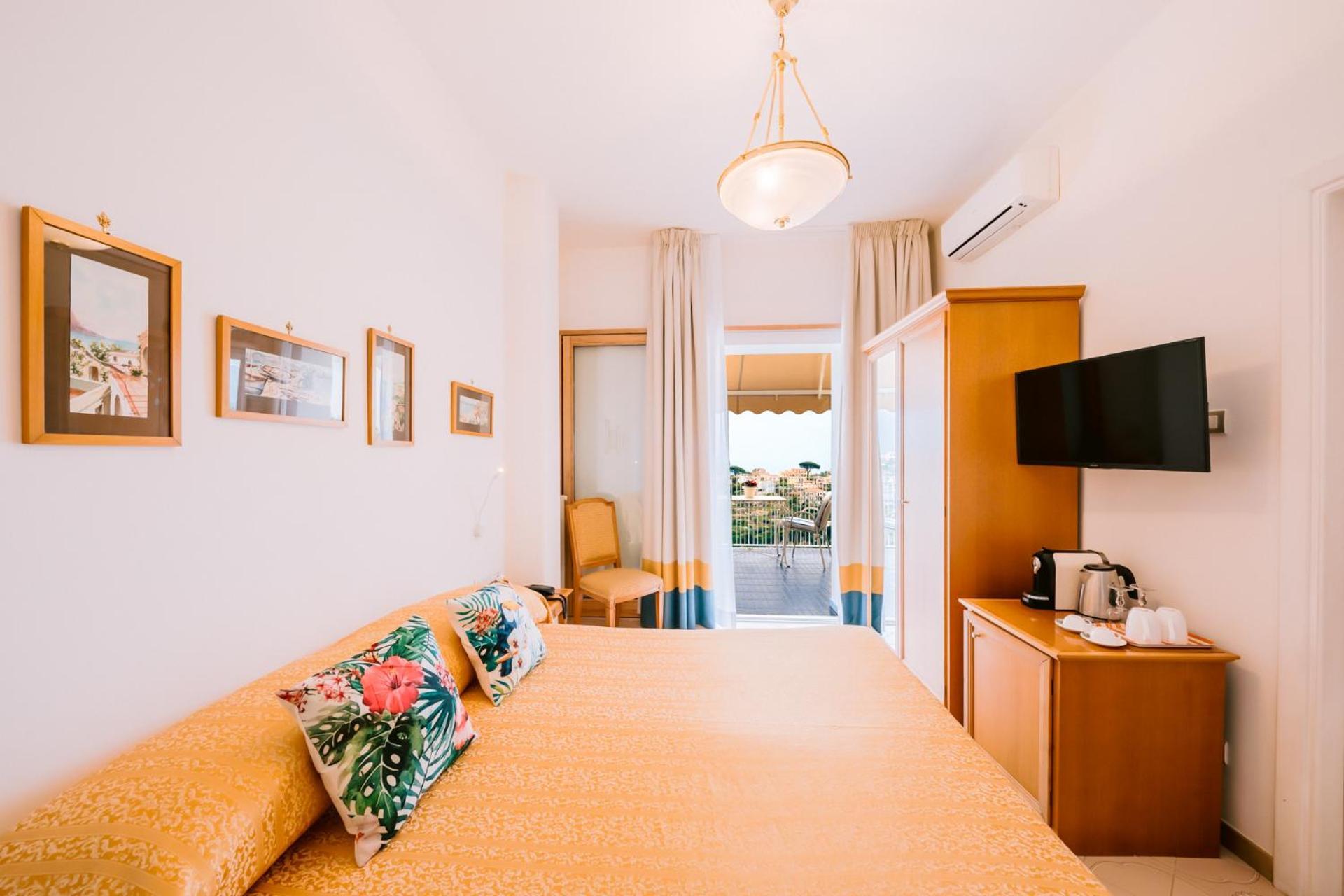Hotel Zi'Ntonio Scala Buitenkant foto