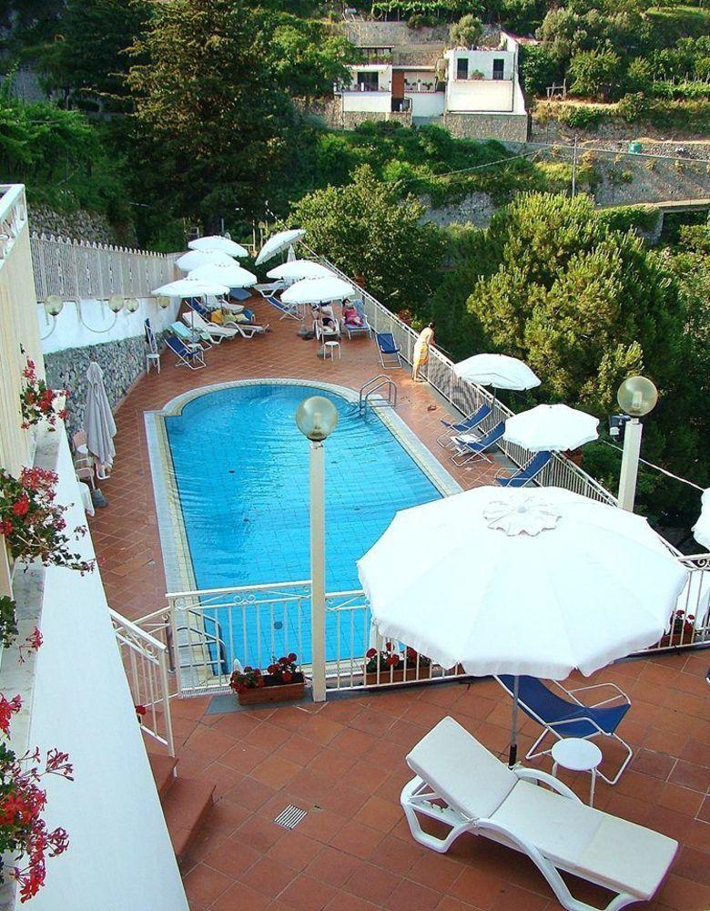 Hotel Zi'Ntonio Scala Buitenkant foto